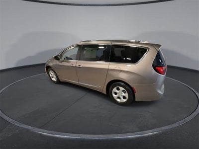 Chrysler Pacifica Hybrid Touring L 2018