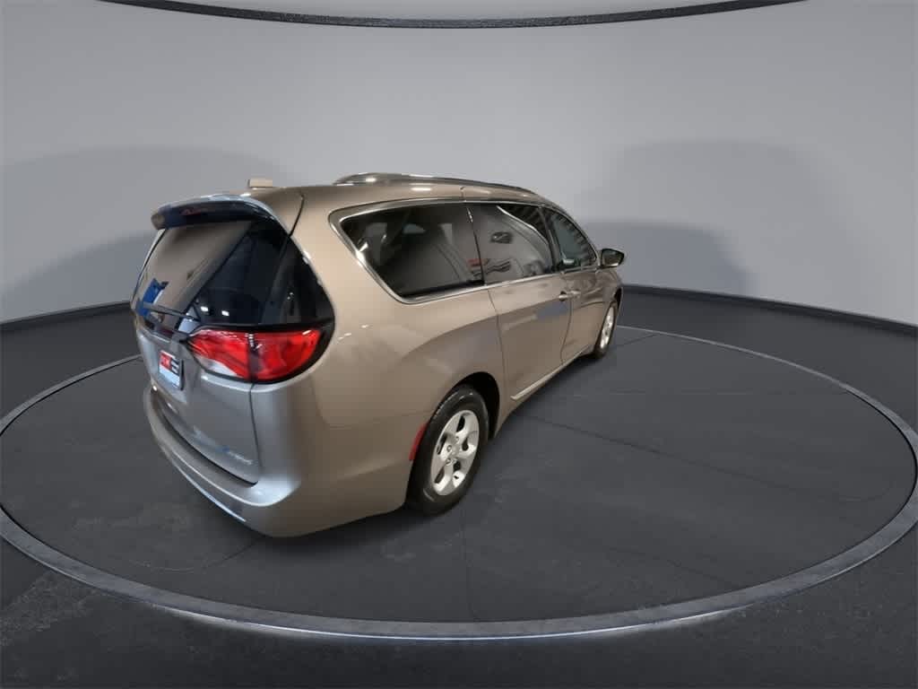 Chrysler Pacifica Hybrid Touring L 2018