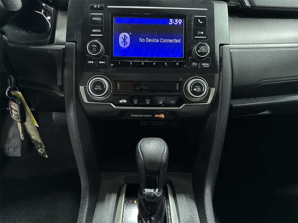 Honda Civic Sedán LX 2017