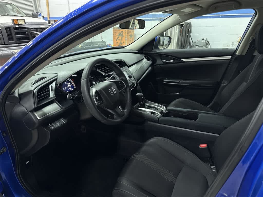 Honda Civic Sedán LX 2017