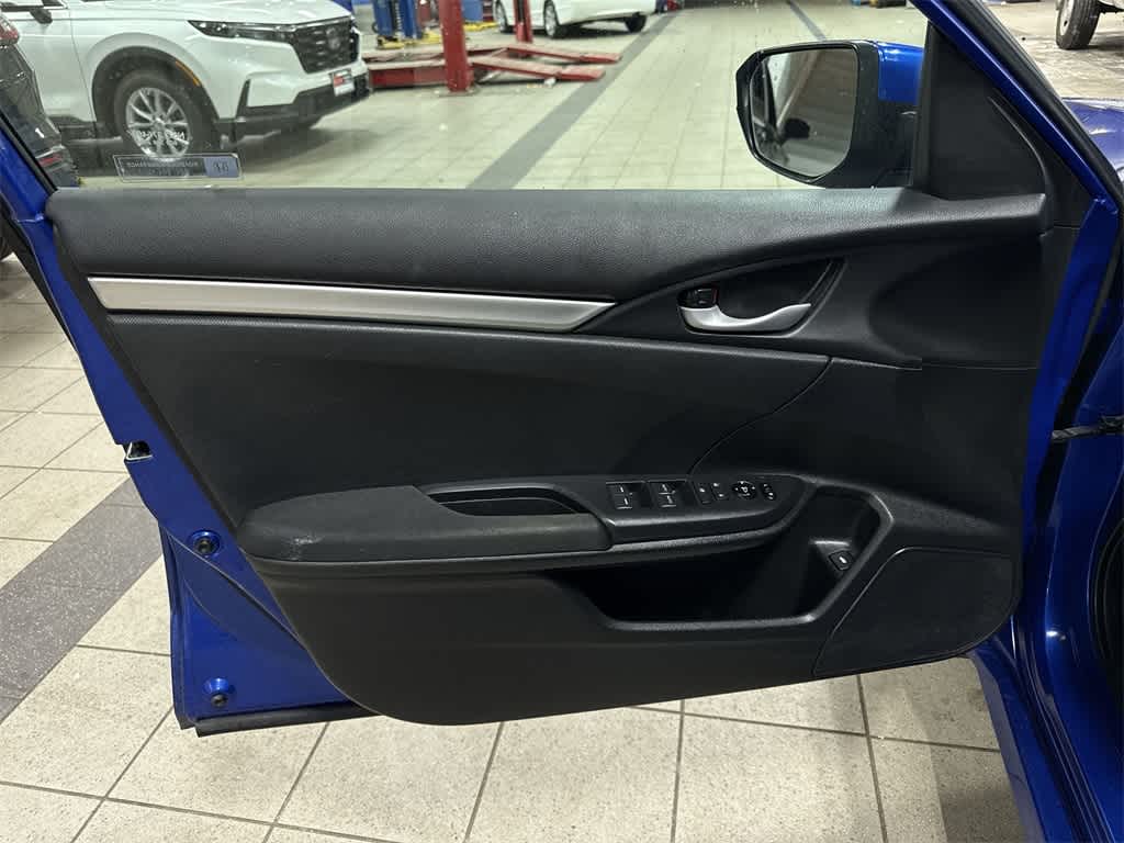 Honda Civic Sedán LX 2017