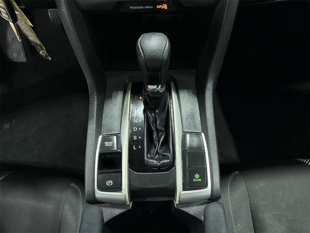 Honda Civic Sedán LX 2017