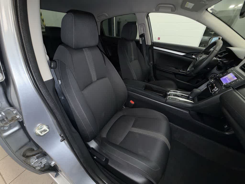 Honda Civic Sedán LX 2016