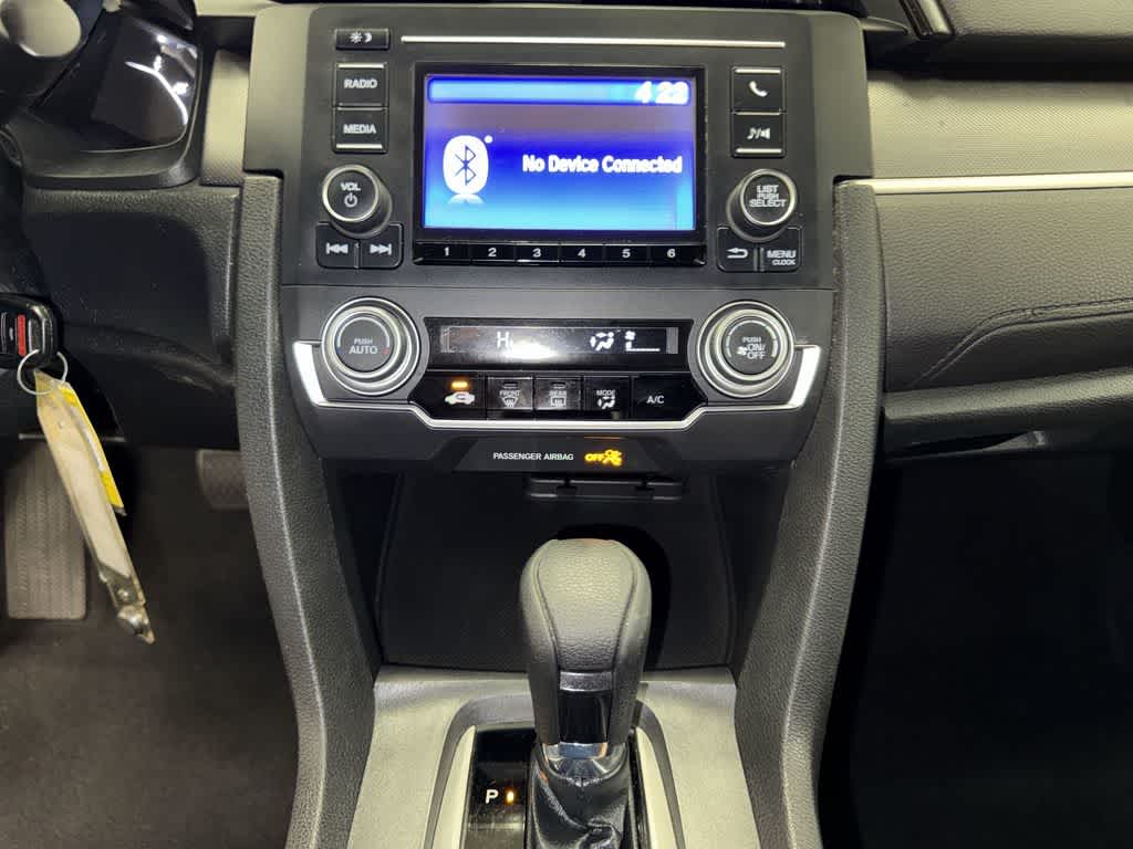 Honda Civic Sedán LX 2016