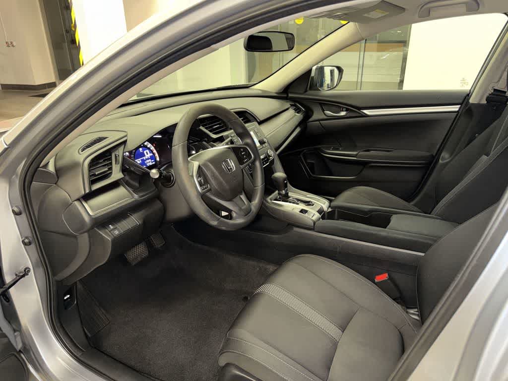 Honda Civic Sedán LX 2016