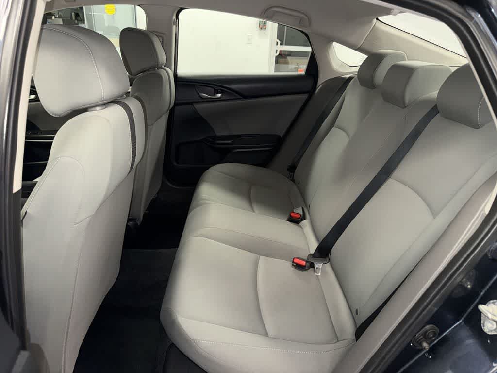 Honda Civic Sedán LX 2019