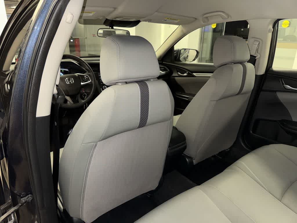 Honda Civic Sedán LX 2019