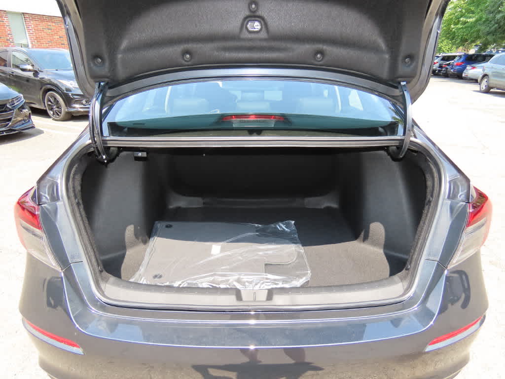 Honda Civic LX 2027