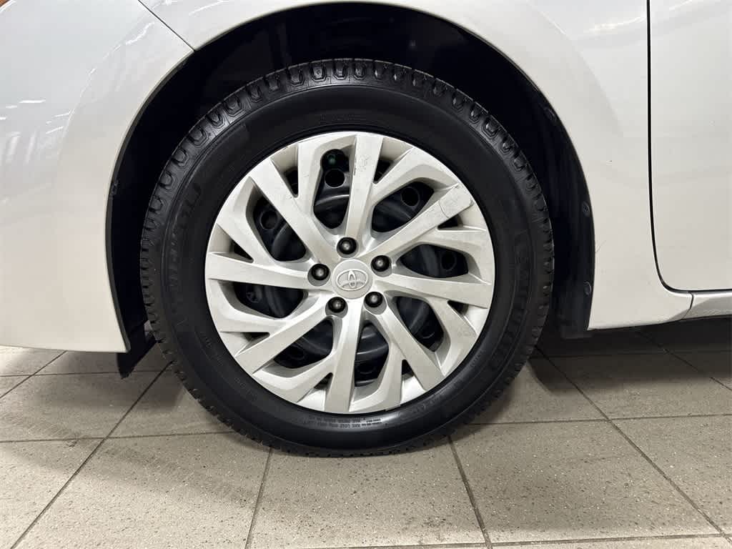 Toyota Corolla L 2019