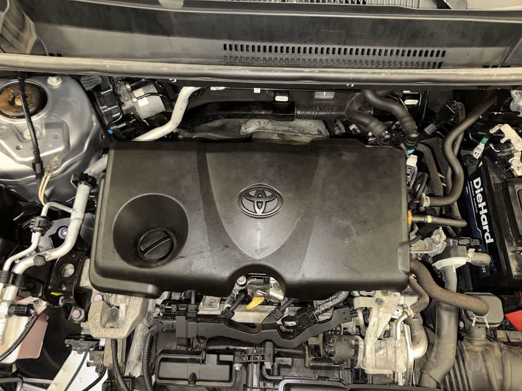 Toyota RAV4 XLE Premium 2021