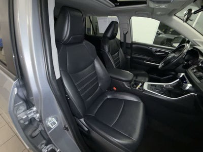 Toyota RAV4 XLE Premium 2021