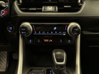 Toyota RAV4 XLE Premium 2021