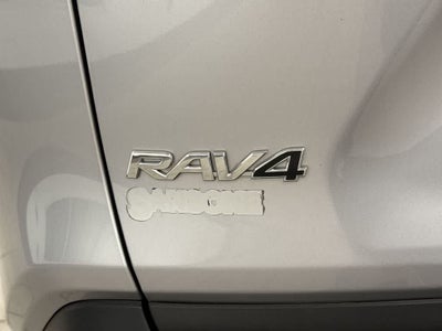 Toyota RAV4 XLE Premium 2021