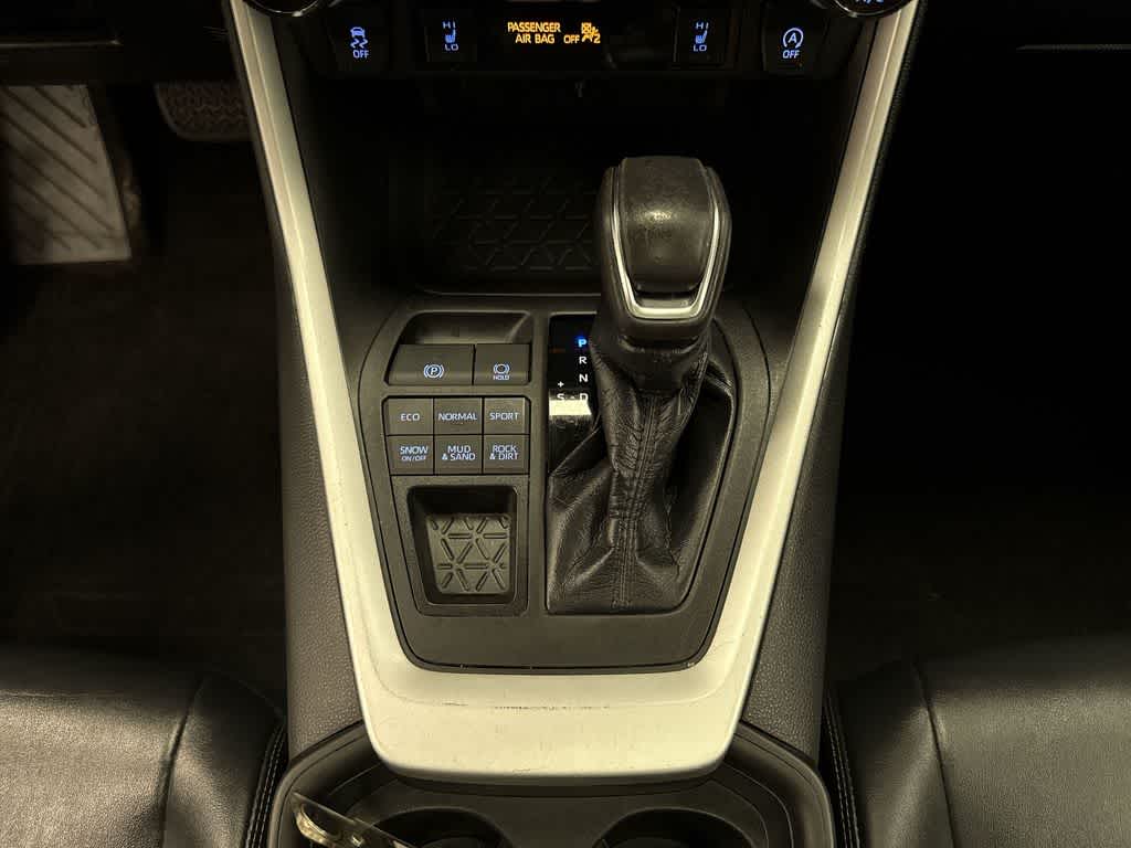 Toyota RAV4 XLE Premium 2021