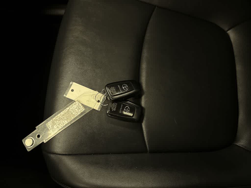 Toyota RAV4 XLE Premium 2021