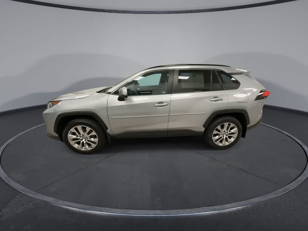 Toyota RAV4 XLE Premium 2021