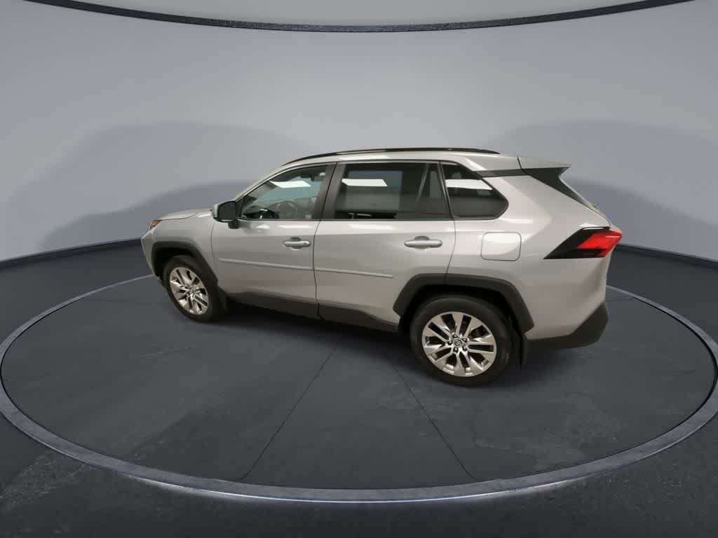 Toyota RAV4 XLE Premium 2021