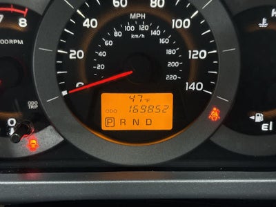 Toyota RAV4 4WD 4 puertas, 4 cilindros, transmisión automática de 4 velocidades (nacional) 2011