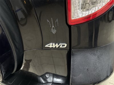 Toyota RAV4 4WD 4 puertas, 4 cilindros, transmisión automática de 4 velocidades (nacional) 2011