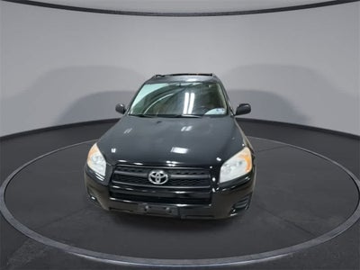 Toyota RAV4 4WD 4 puertas, 4 cilindros, transmisión automática de 4 velocidades (nacional) 2011