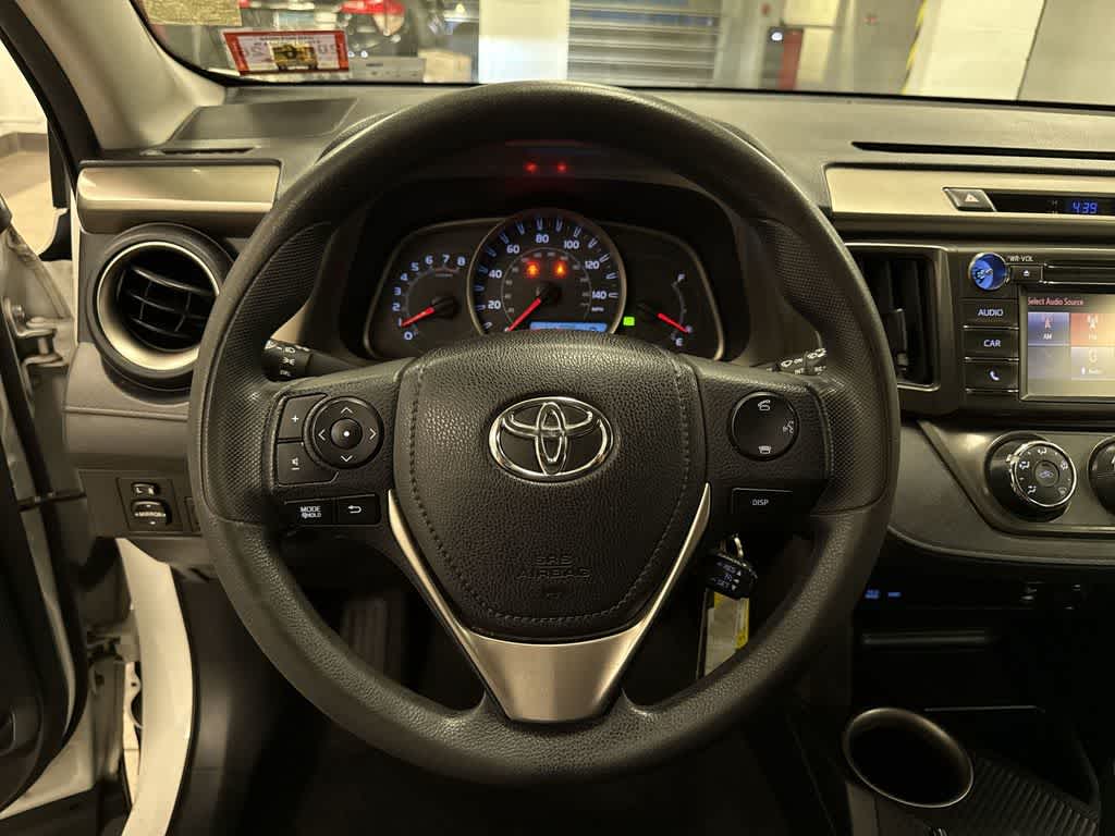 Toyota RAV4 LE 2015