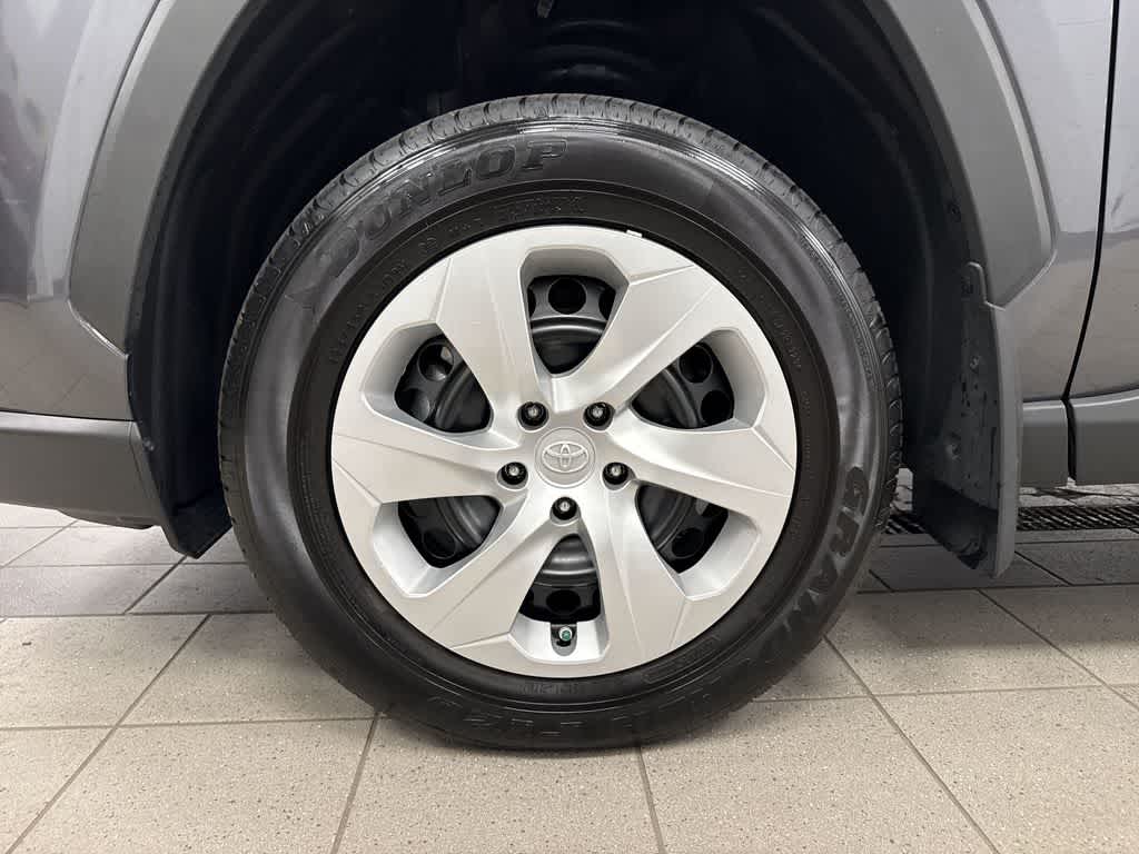 Toyota RAV4 LE 2023