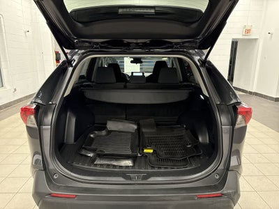 Toyota RAV4 LE 2023