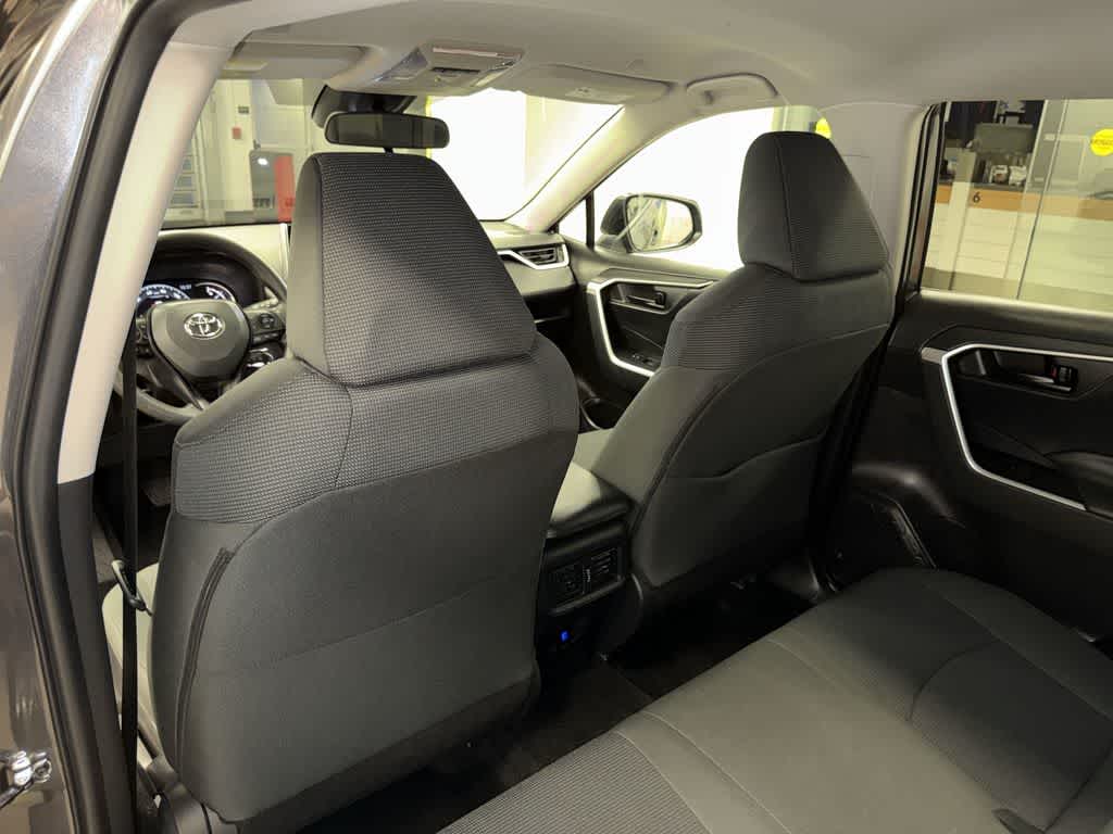 Toyota RAV4 LE 2023