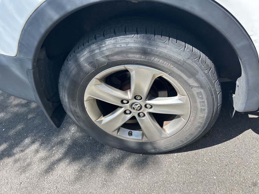 Toyota RAV4 XLE 2015