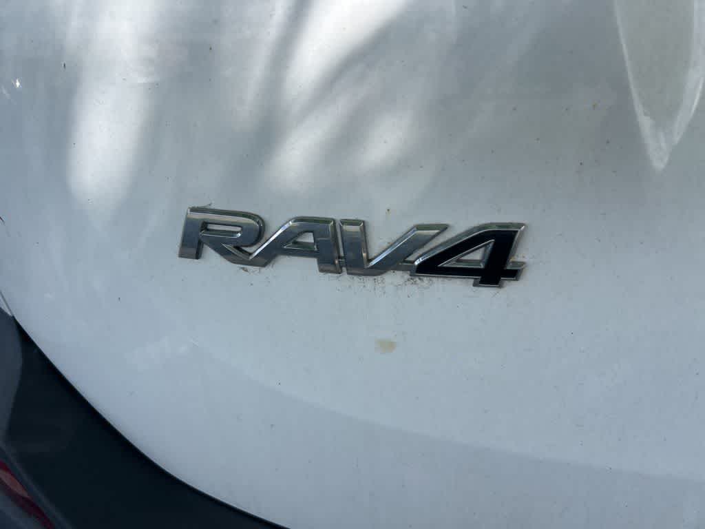 Toyota RAV4 XLE 2015