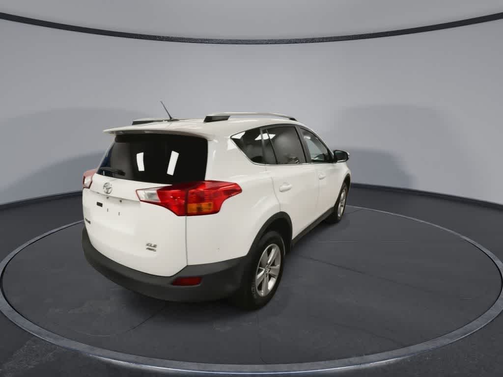 Toyota RAV4 XLE 2015