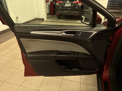 Ford Fusion S 2015