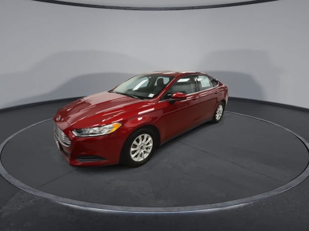 Ford Fusion S 2015
