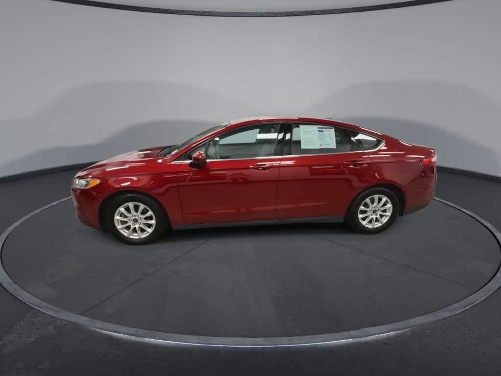 Ford Fusion S 2015