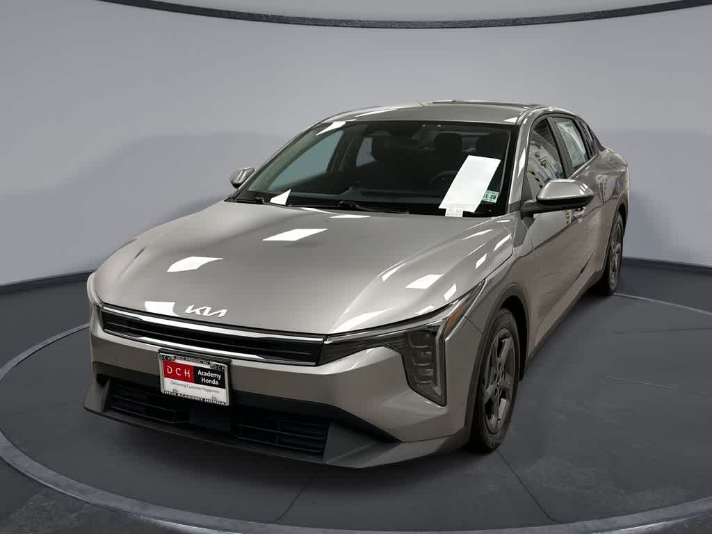 Kia K4 LXS 2025