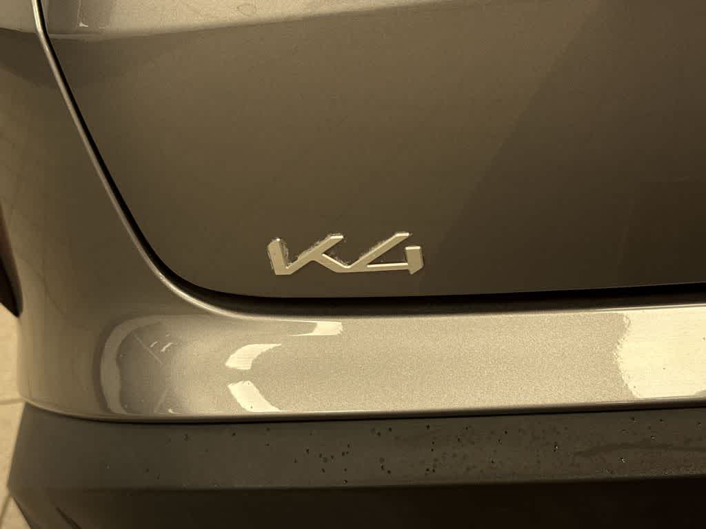 Kia K4 LXS 2025