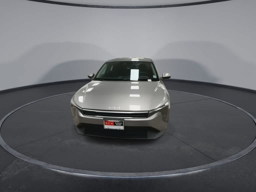 Kia K4 LXS 2025