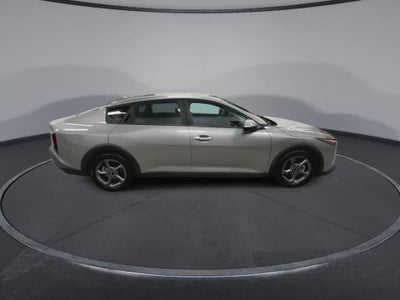 Kia K4 LXS 2025