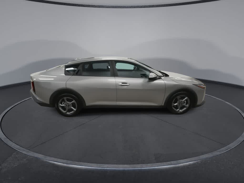 Kia K4 LXS 2025