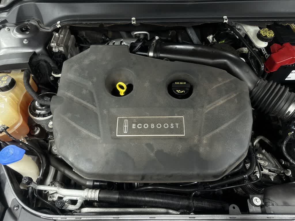 Lincoln MKZ de 4 puertas con tracción total, 2014