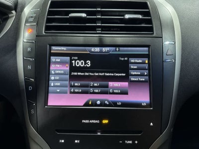 Lincoln MKZ de 4 puertas con tracción total, 2014