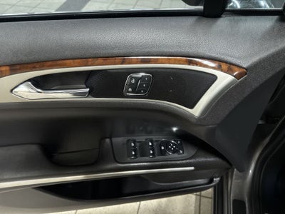 Lincoln MKZ de 4 puertas con tracción total, 2014