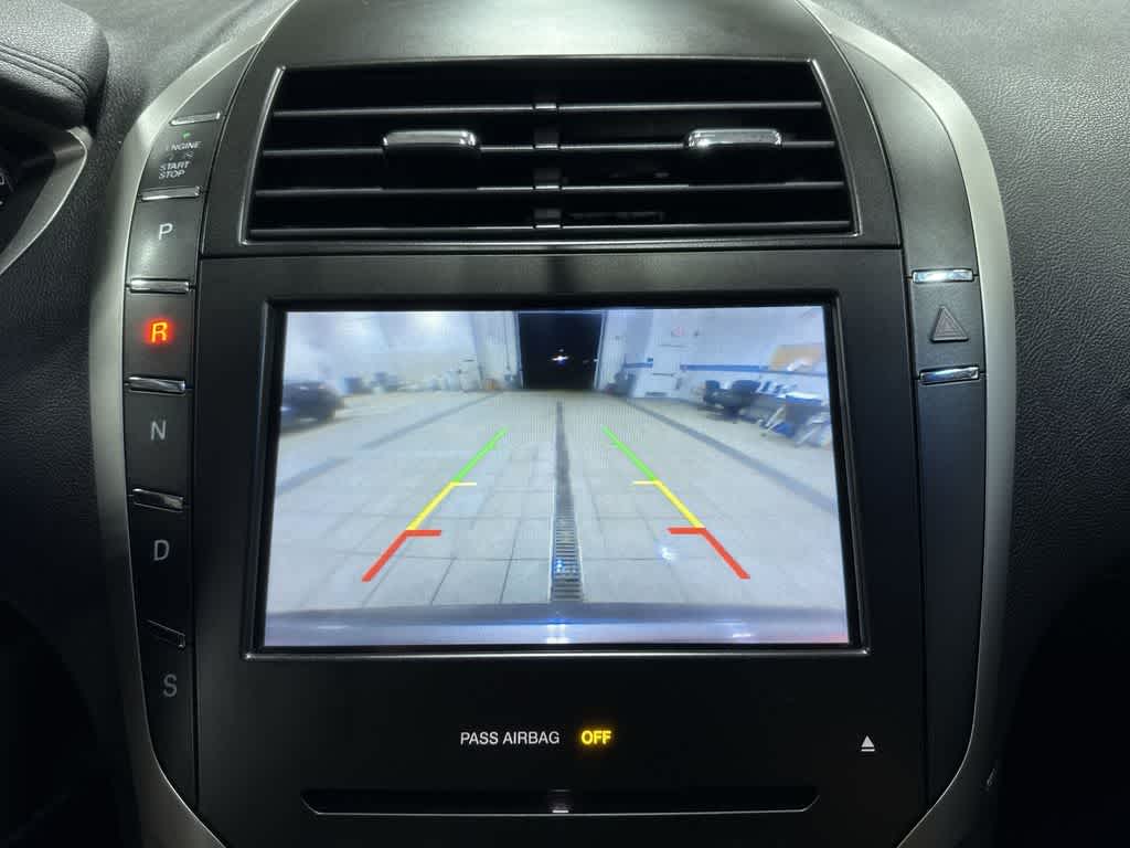 Lincoln MKZ de 4 puertas con tracción total, 2014