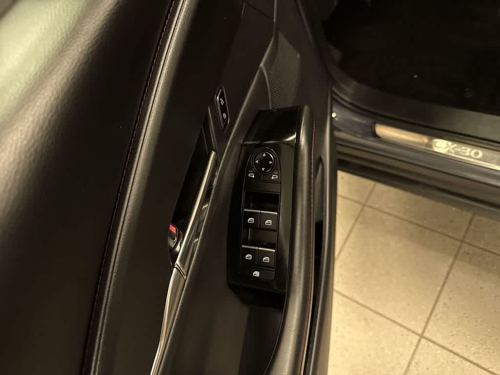 Mazda CX-30 2.5 S Carbon Edition 2024