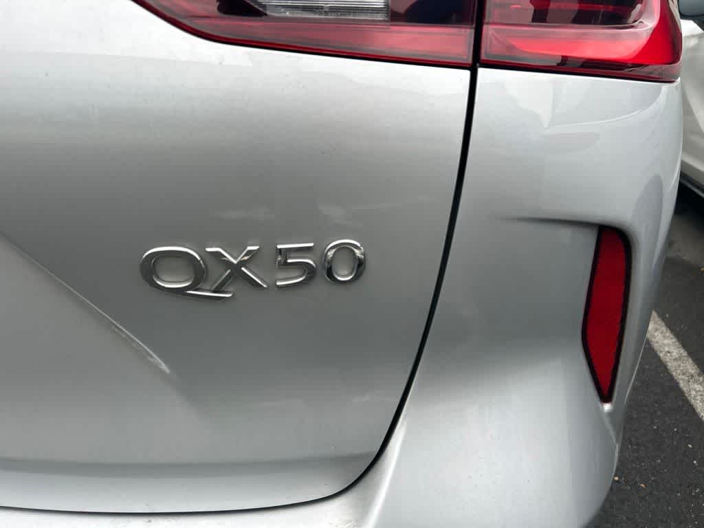 INFINITI QX50 LUXE 2021
