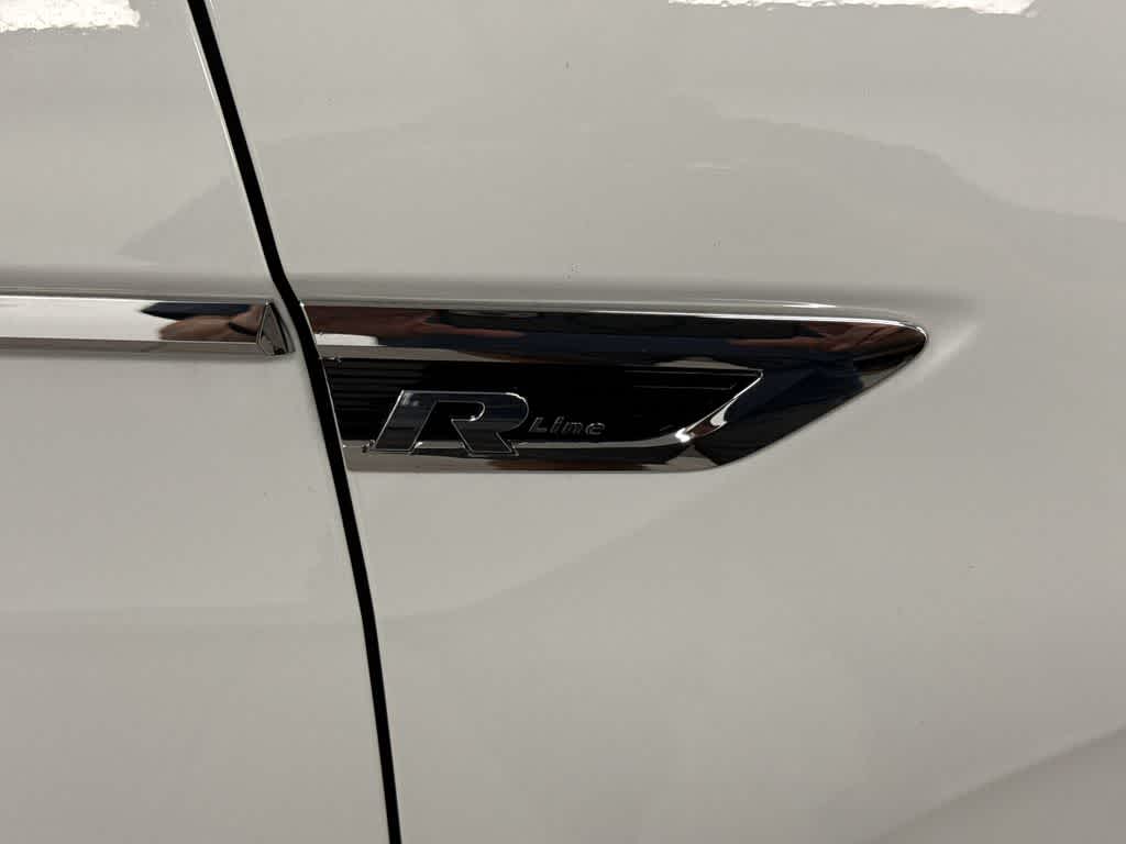 Volkswagen Tiguan SE R-Line Negro 2021