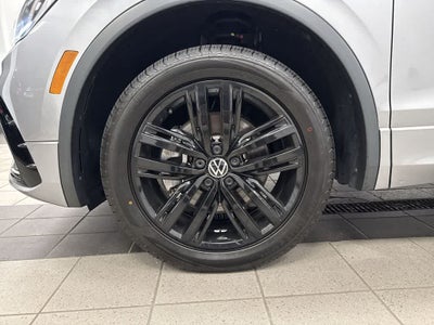 2022 Volkswagen Tiguan SE R-Line Black