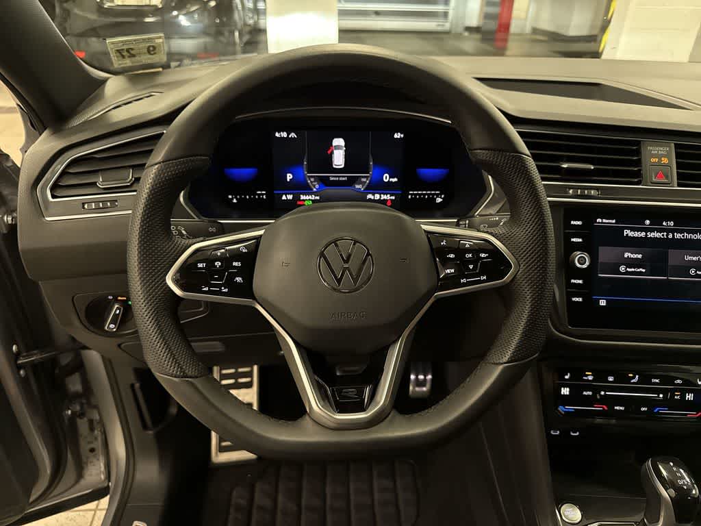 2022 Volkswagen Tiguan SE R-Line Black