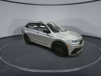 2022 Volkswagen Tiguan SE R-Line Black