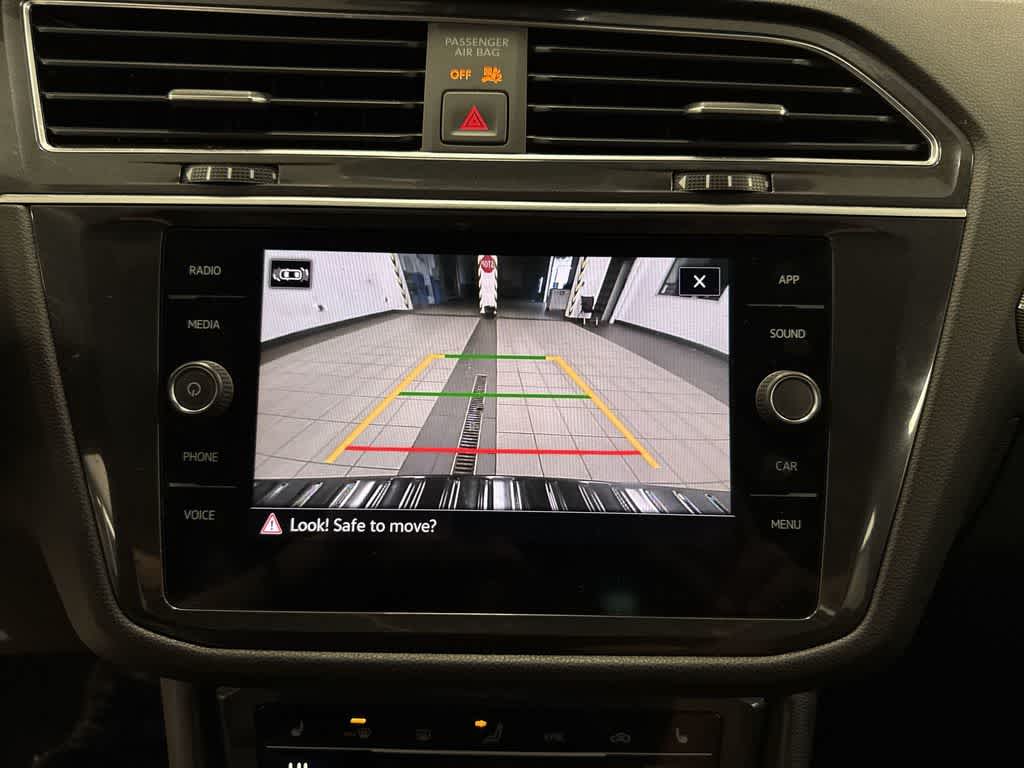2022 Volkswagen Tiguan SE R-Line Black